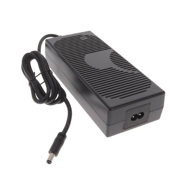 TR9KZ8421LCPIMR6B GlobTek, Inc.  Adattatori da parete da tavolo CA CC